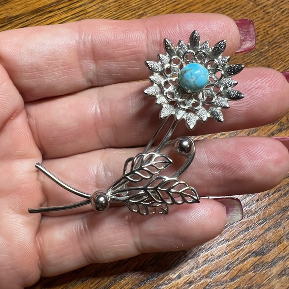 Vintage Costume Silver-tone Blue Flower Brooch - Picture 3 of 17